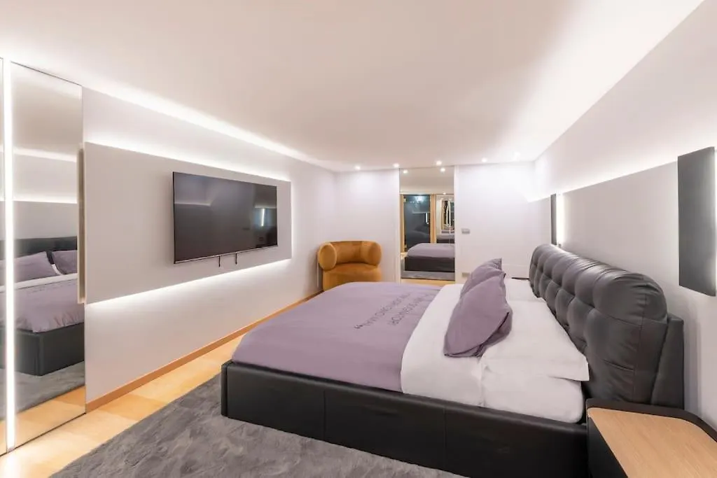 Piscina Interna Privata E Spa A Milano Lejlighed