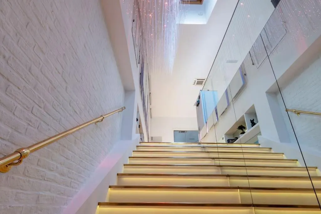Lejlighed Piscina Interna Privata E Spa A Milano