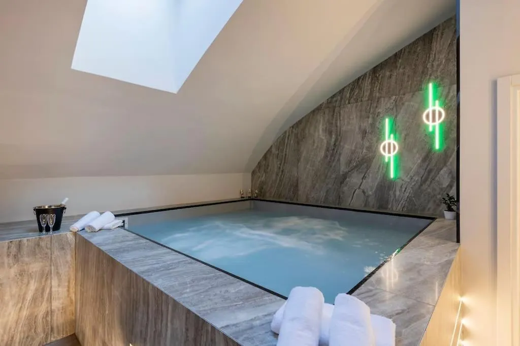 Apartman Piscina Interna Privata E Spa A Milano