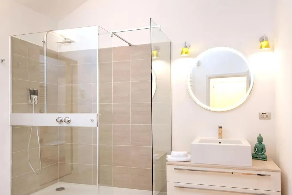 Piscina Interna Privata E Spa A Milano Apartman